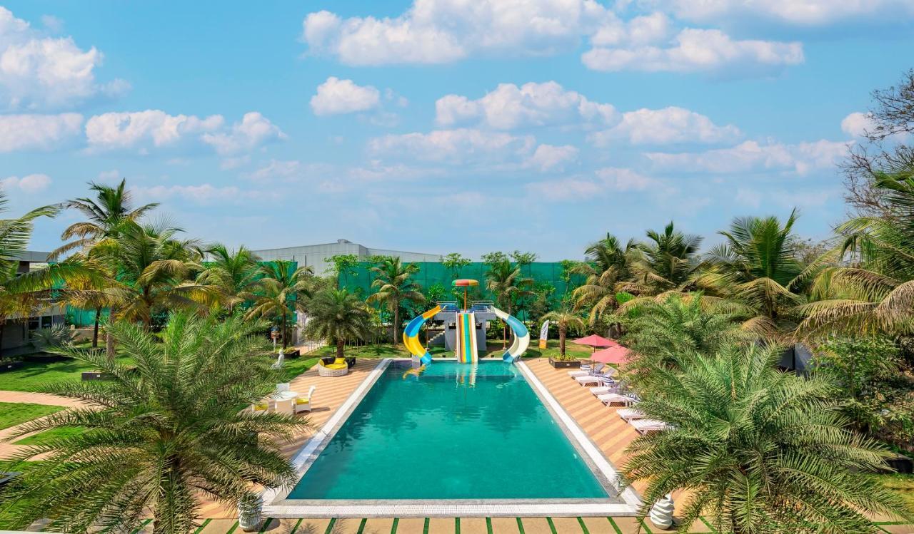 Saffronstays Palm Paradise, Kalyan Khadavli - Swimming Pool With Water Slides, Gazebo And Indoor Games Padghe Exterior foto