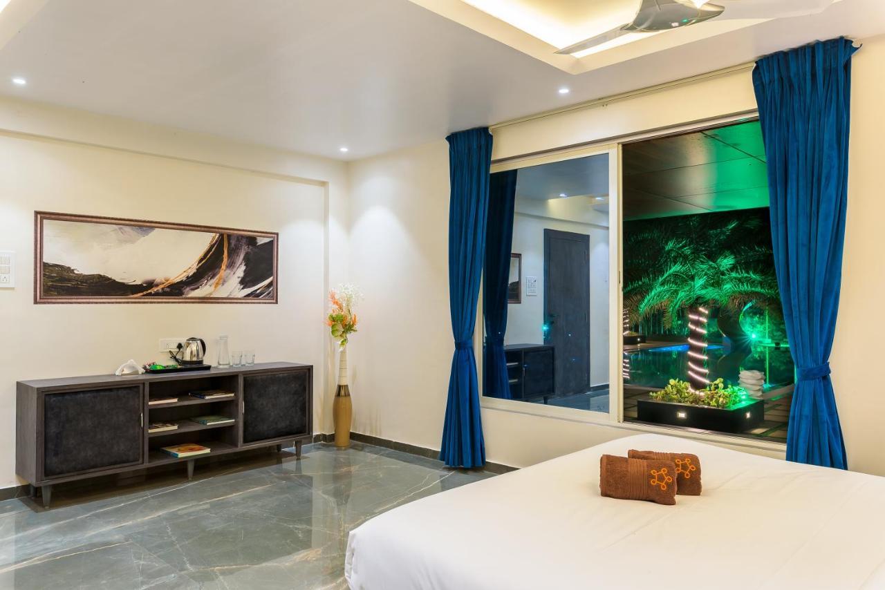 Saffronstays Palm Paradise, Kalyan Khadavli - Swimming Pool With Water Slides, Gazebo And Indoor Games Padghe Exterior foto